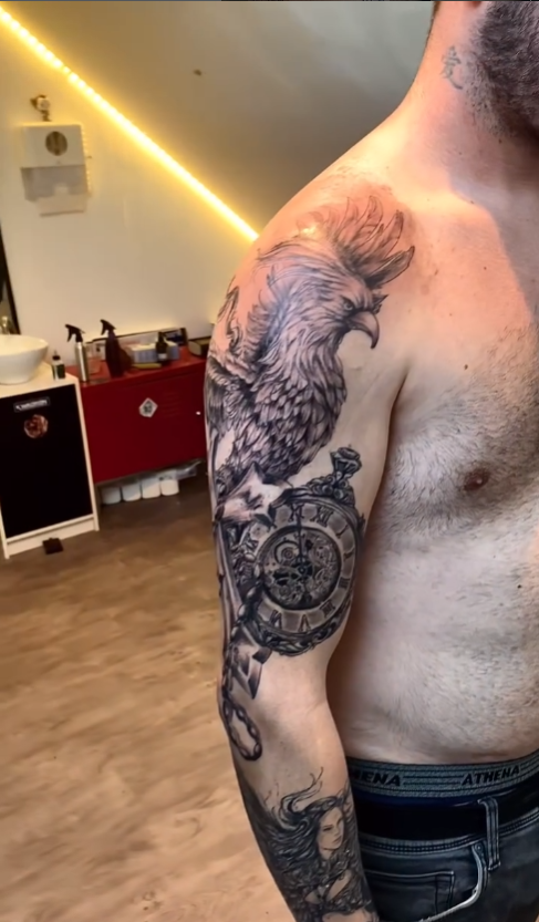 Tatouage phoenix — demi-manchette — Blackthorn Tattoo Campos Majorque