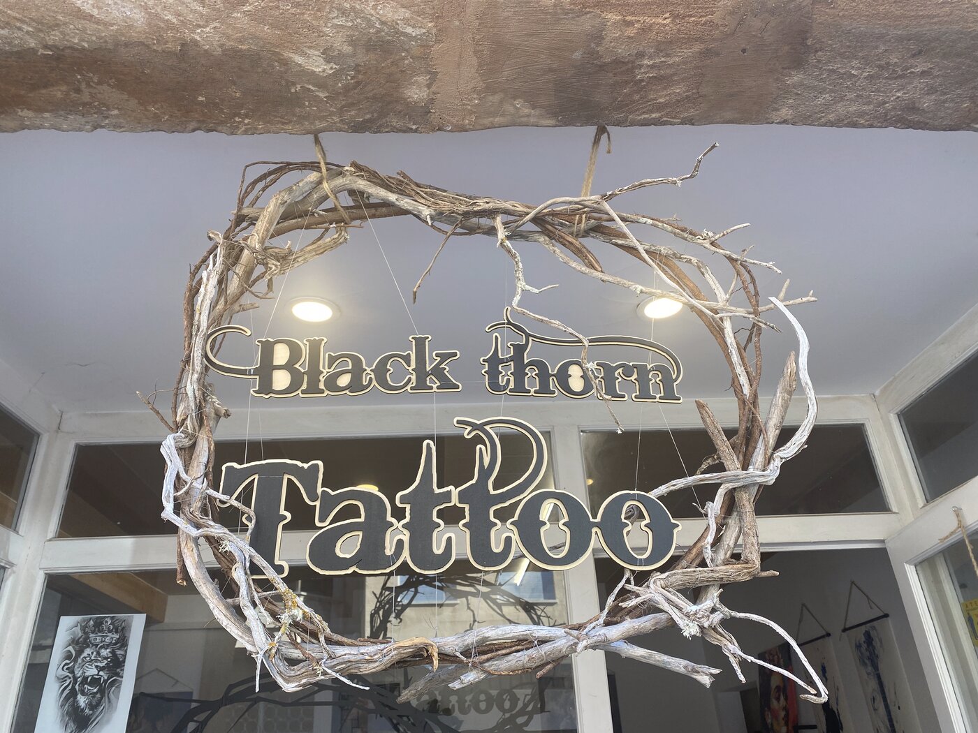 Enseigne Blackthorn Tattoo